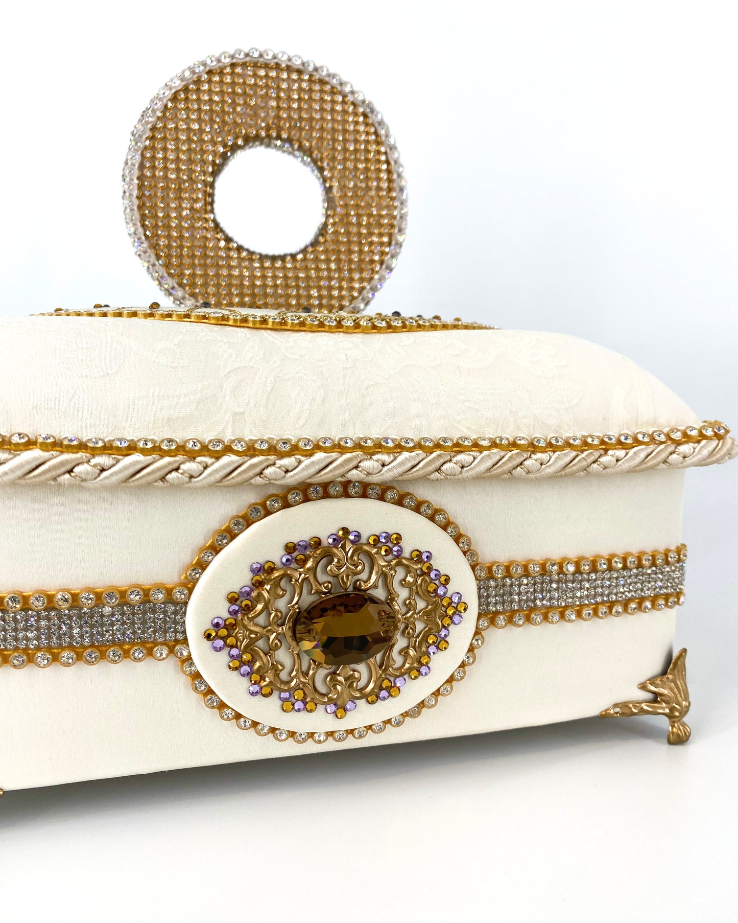Dėželė Golden Swan