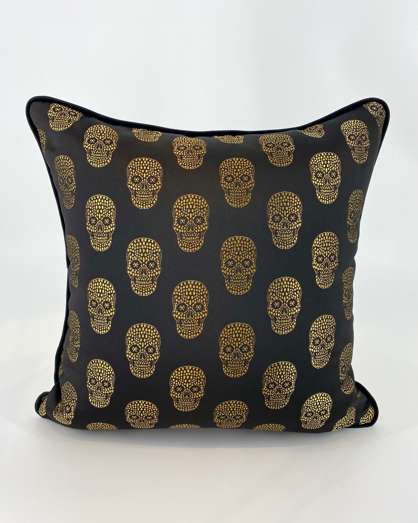 Pagalvė Golden Skull