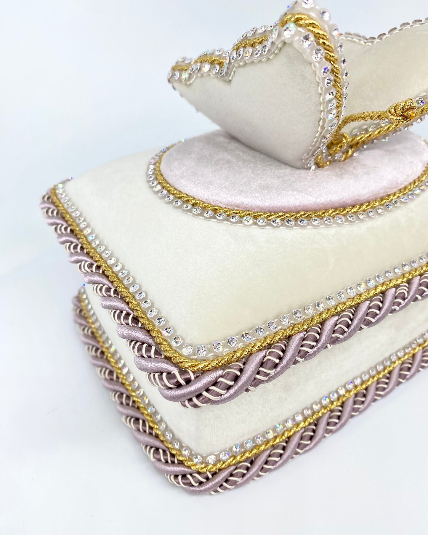 Dėželė Lilac Butterfly